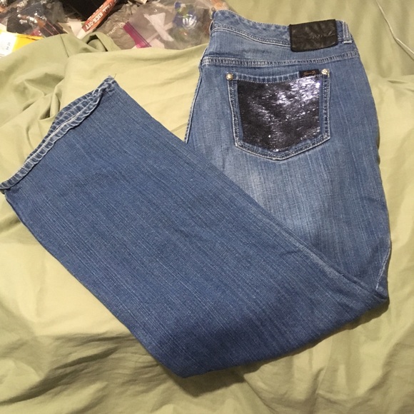 Seven 7 Plus Size Sequined Pockets Medium Wash Bootcut Jeans - Picture 1 of 11